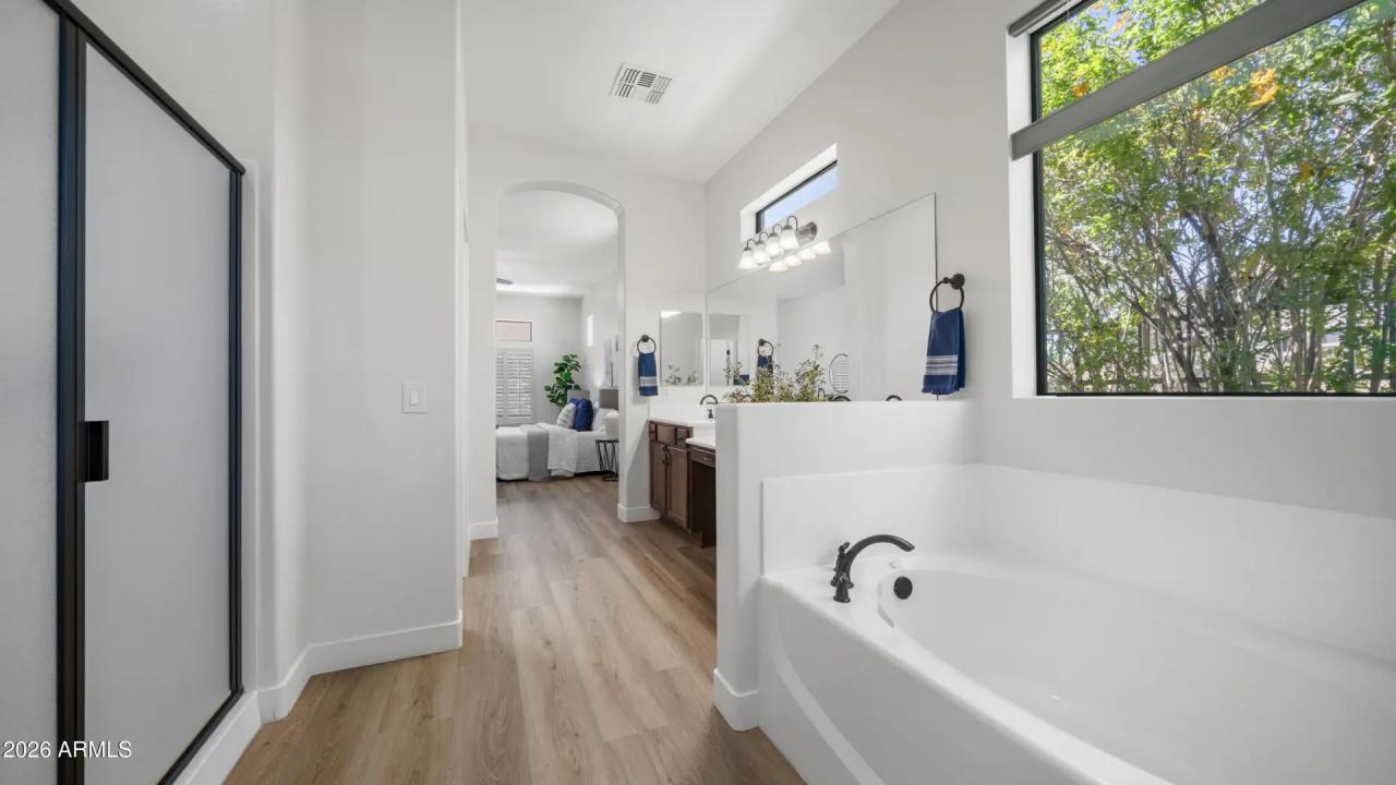 Real Estate Picture 20