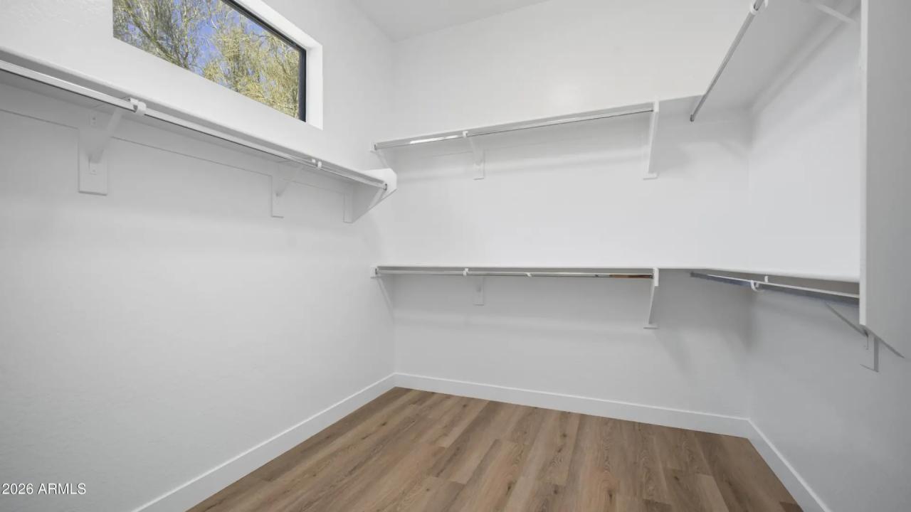 Real Estate Picture 21