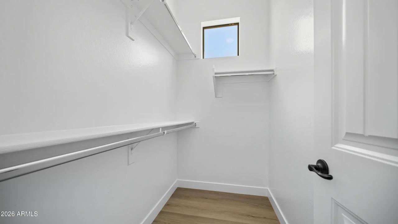 Real Estate Picture 26