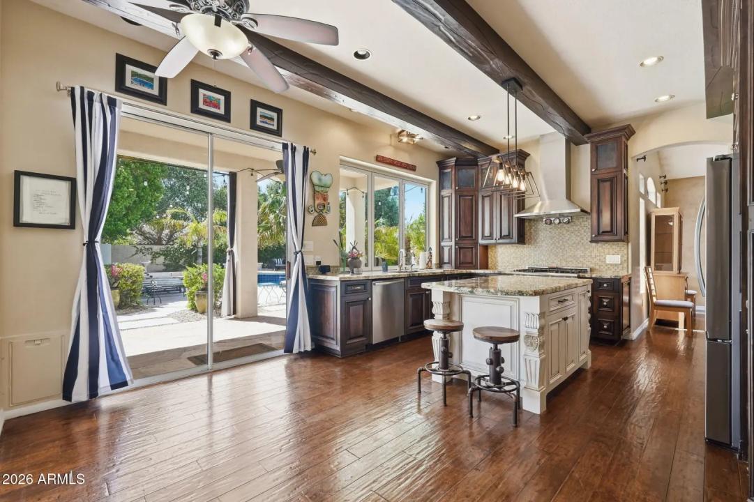 Real Estate Picture 20