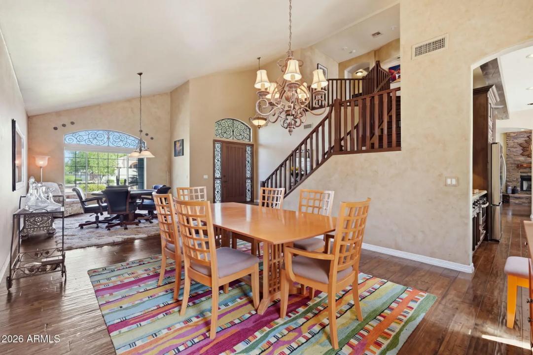 Real Estate Picture 11