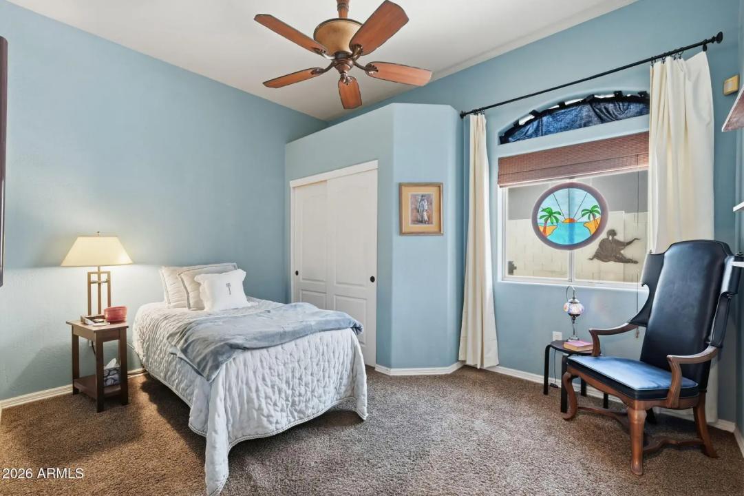 Real Estate Picture 23