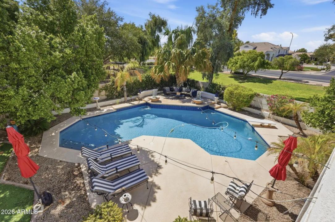 Real Estate Picture 34