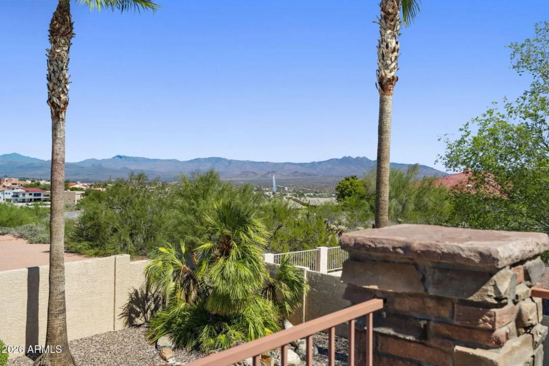 Real Estate Picture 23