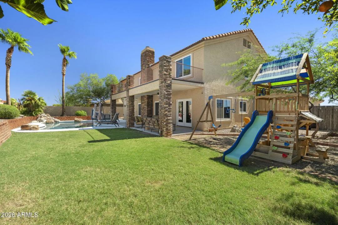 Real Estate Picture 34