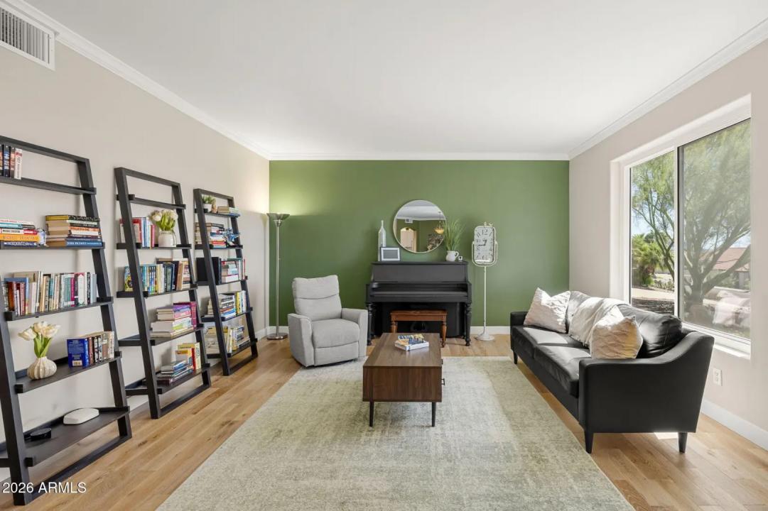 Real Estate Picture 24