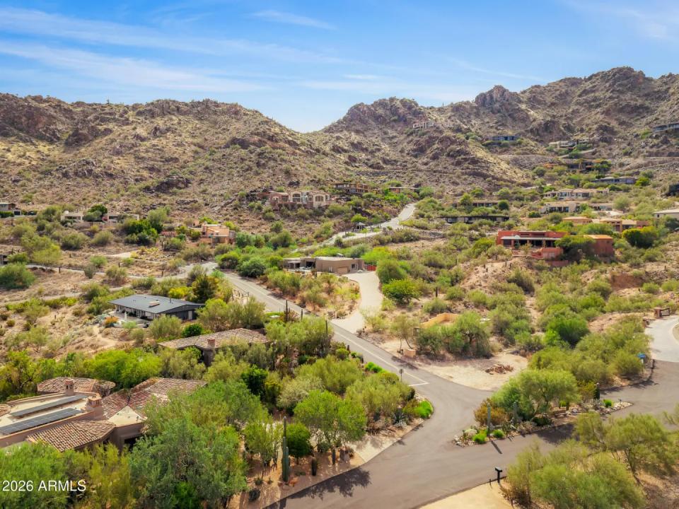 Real Estate Picture 2