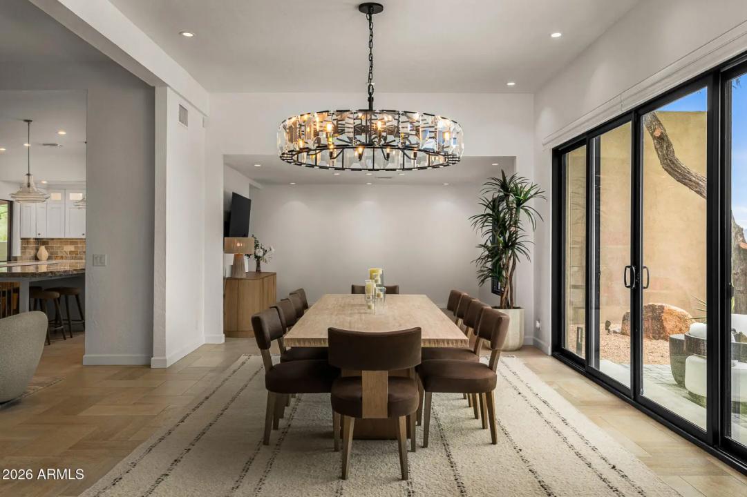 Real Estate Picture 8