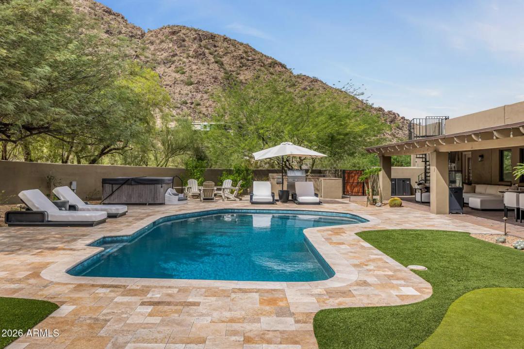 Real Estate Picture 27