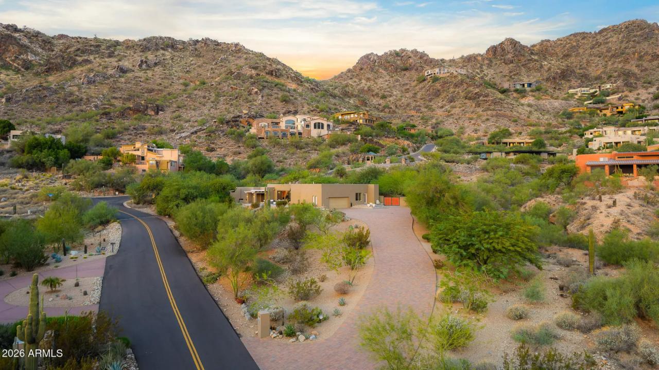 Real Estate Picture 36