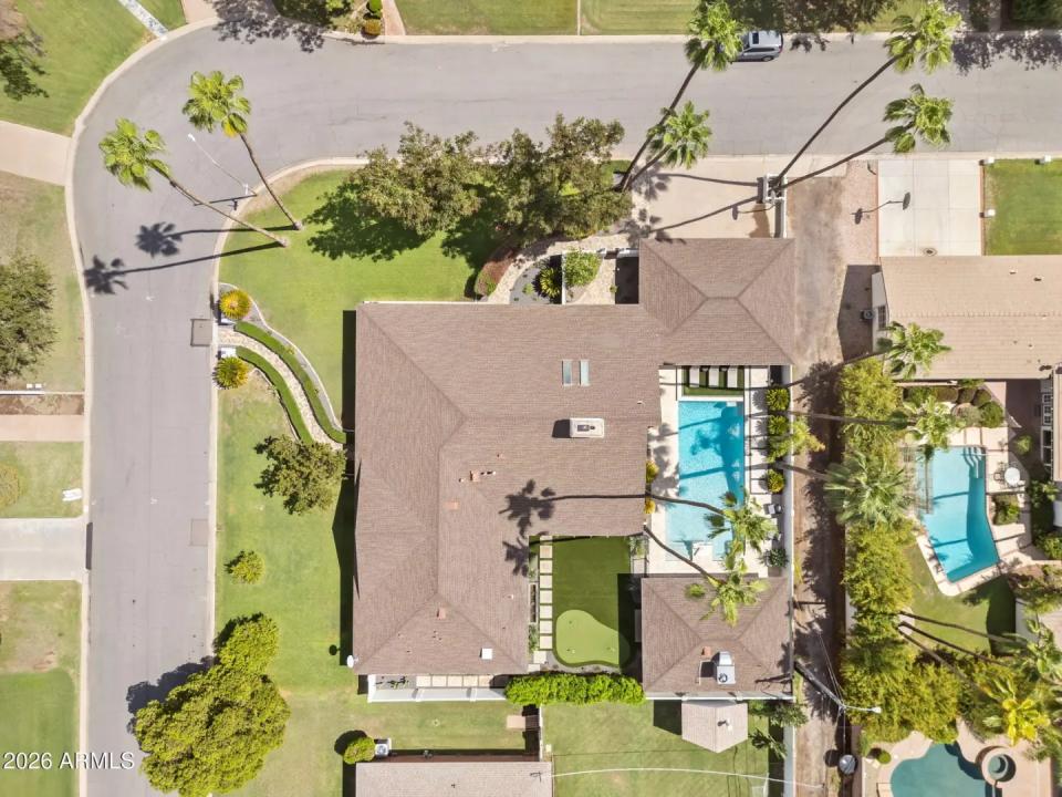 Real Estate Picture 2