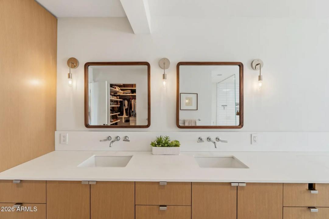 Real Estate Picture 27