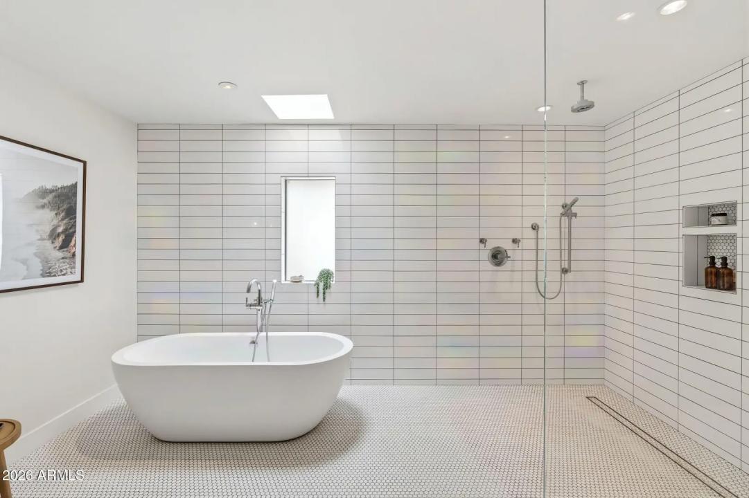 Real Estate Picture 29