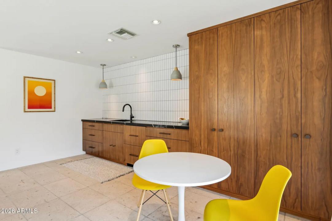 Real Estate Picture 44