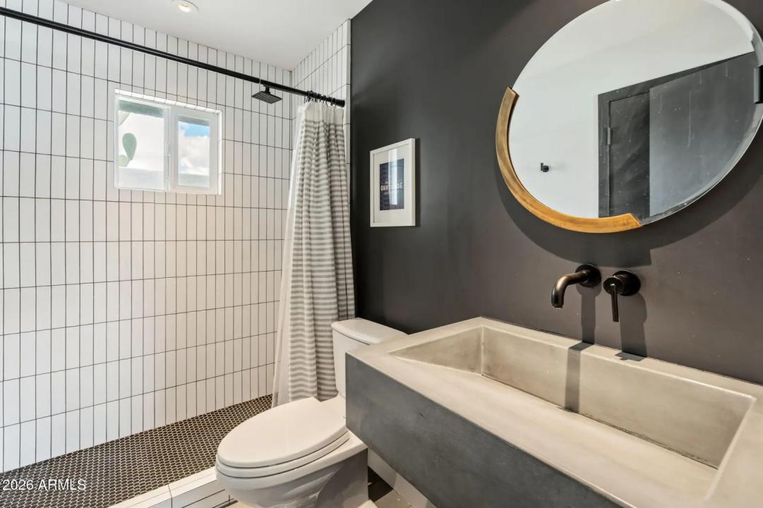 Real Estate Picture 48
