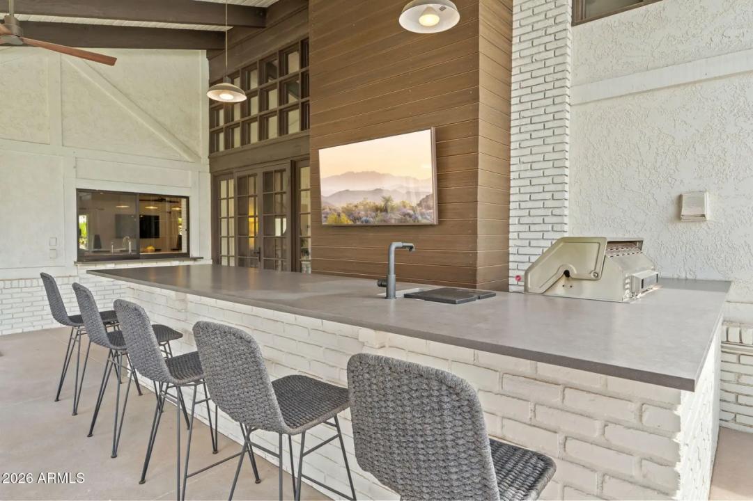 Real Estate Picture 50