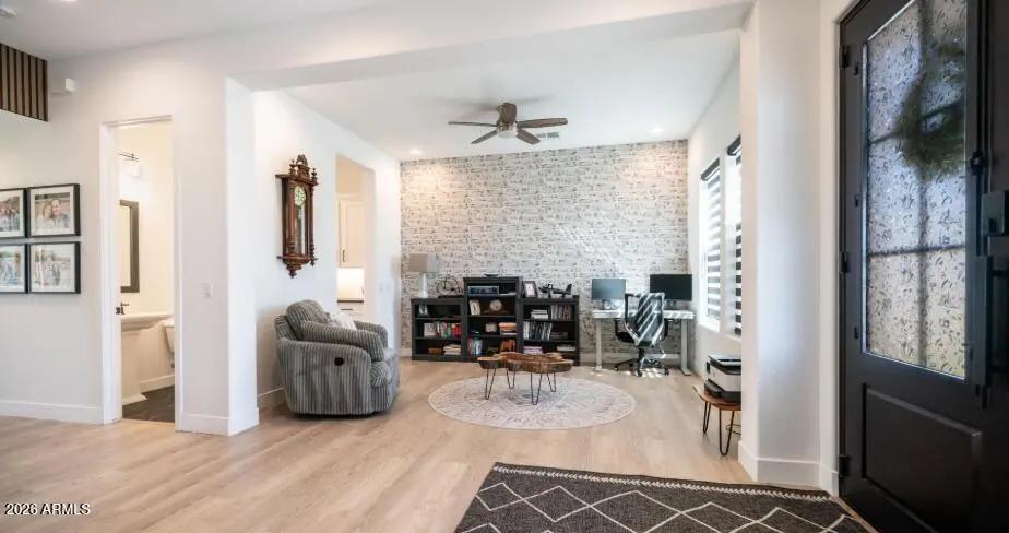 Real Estate Picture 15