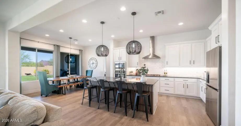 Real Estate Picture 18
