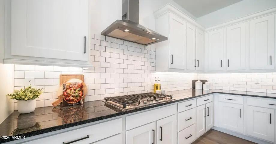 Real Estate Picture 21
