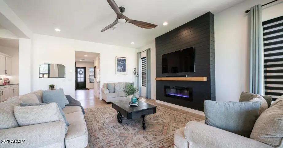 Real Estate Picture 28