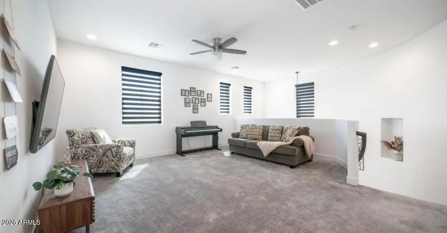 Real Estate Picture 30