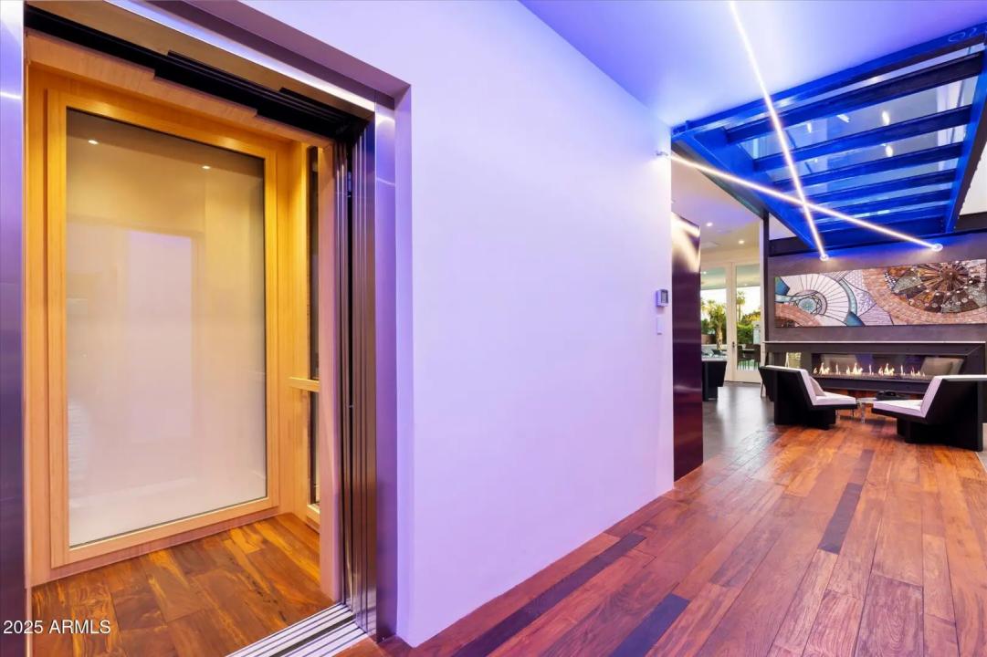 Real Estate Picture 12