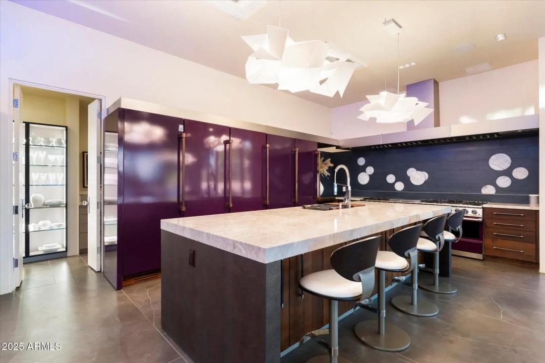 Real Estate Picture 13