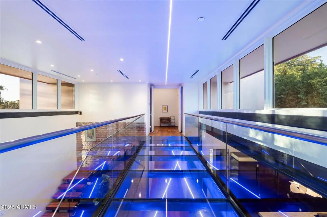 Real Estate Picture 25