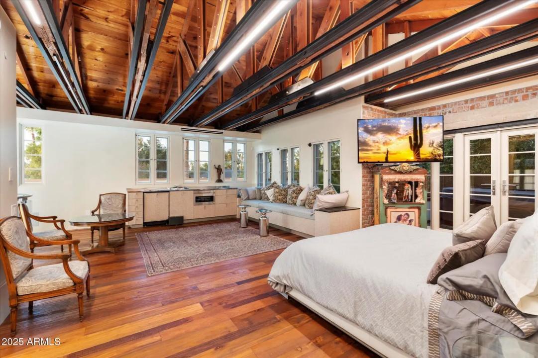 Real Estate Picture 26