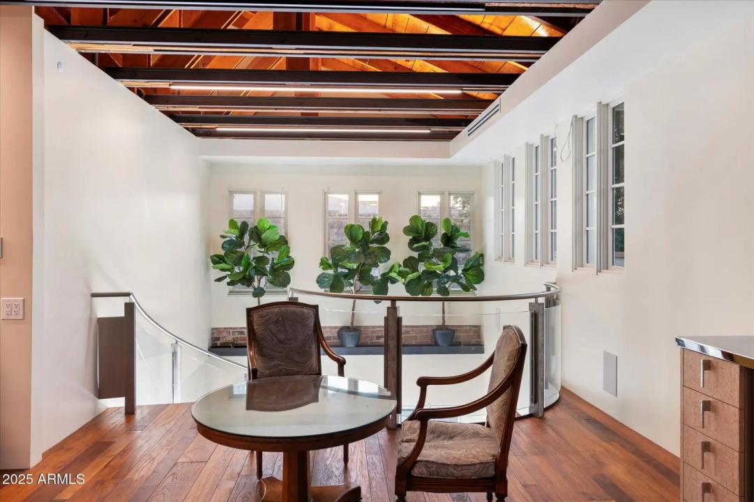 Real Estate Picture 28