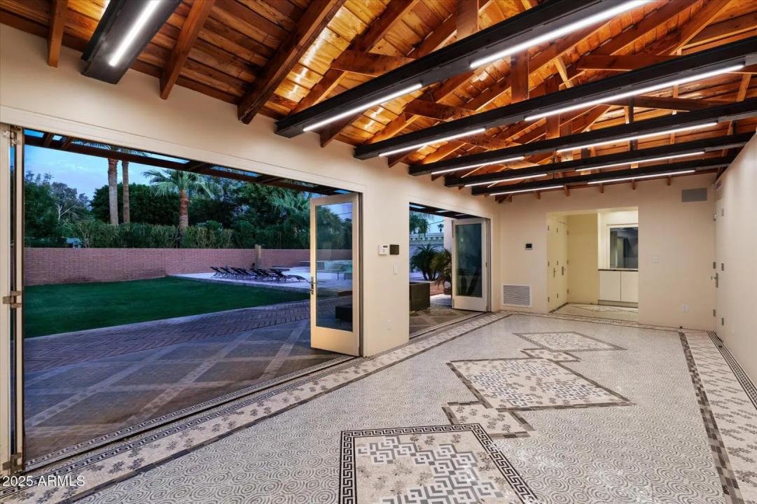 Real Estate Picture 41