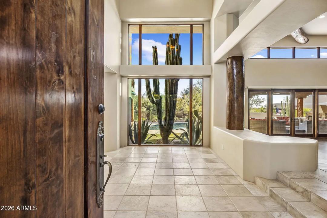 Real Estate Picture 3