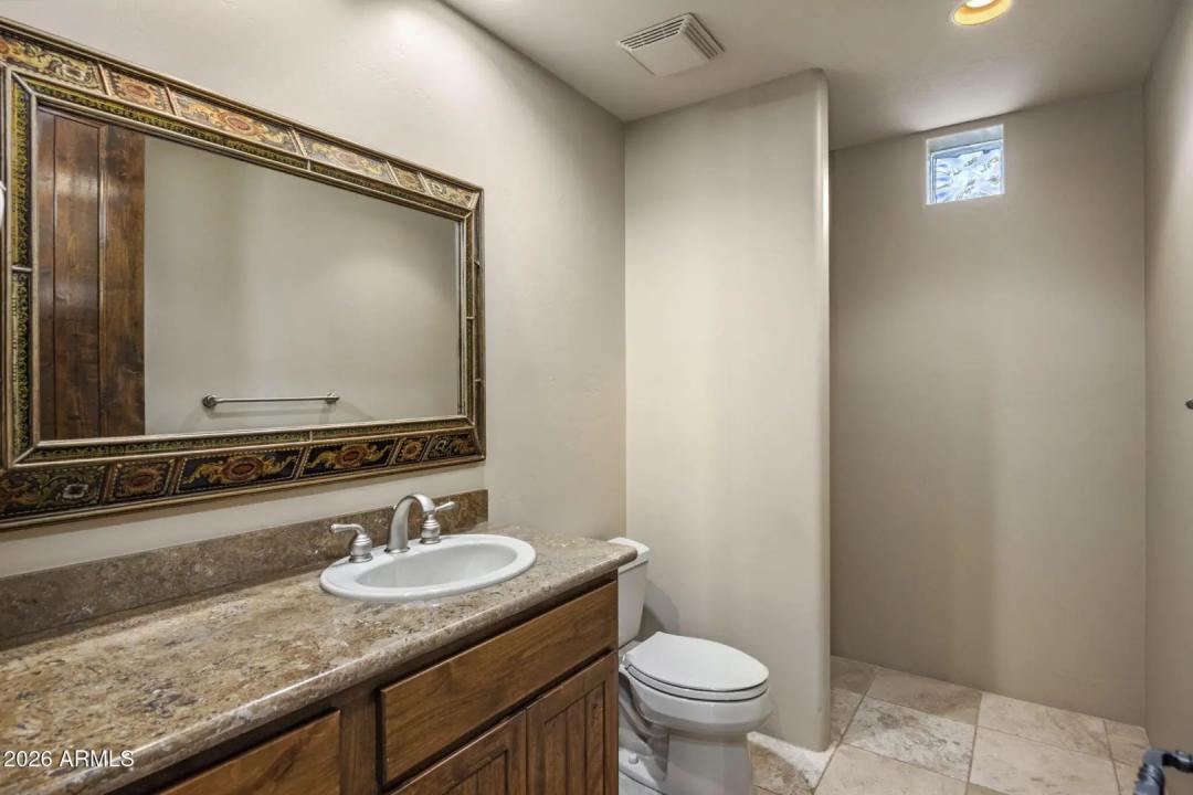 Real Estate Picture 44