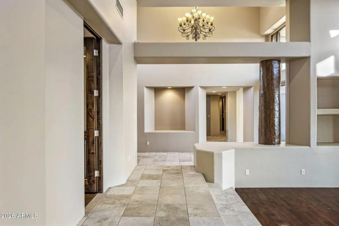 Real Estate Picture 24