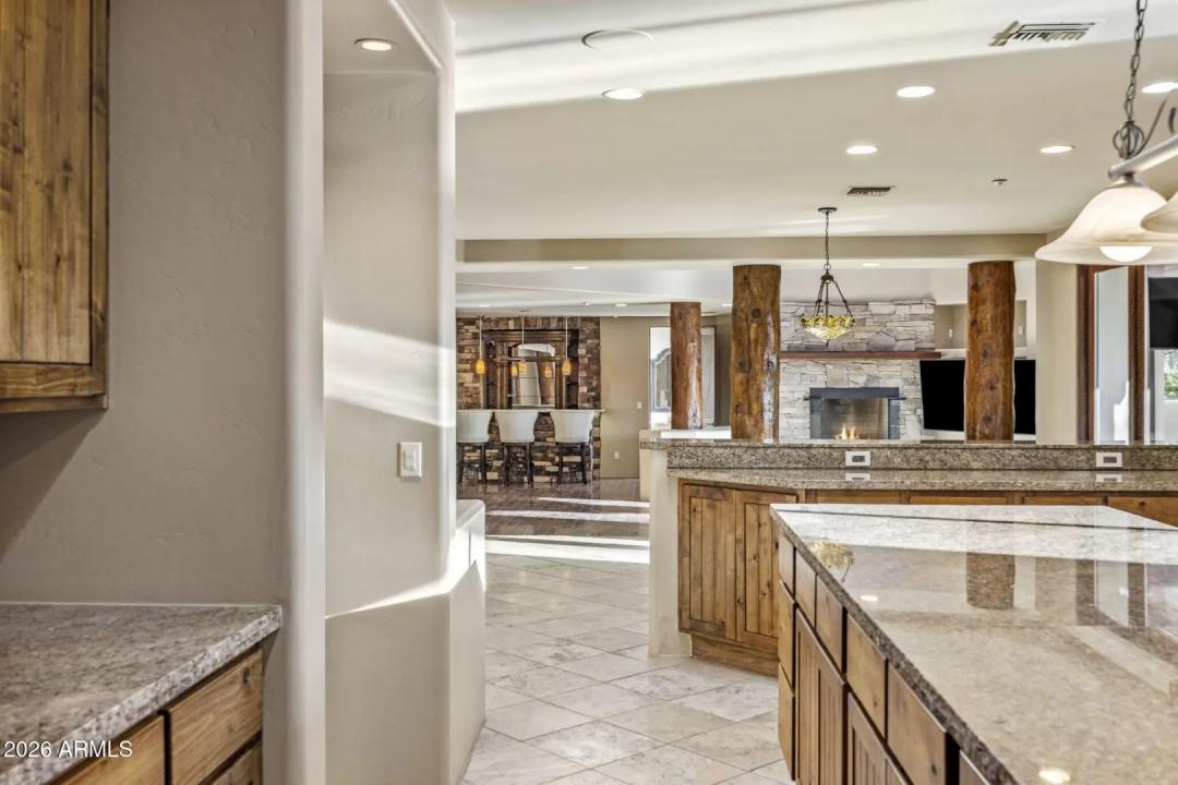 Real Estate Picture 29