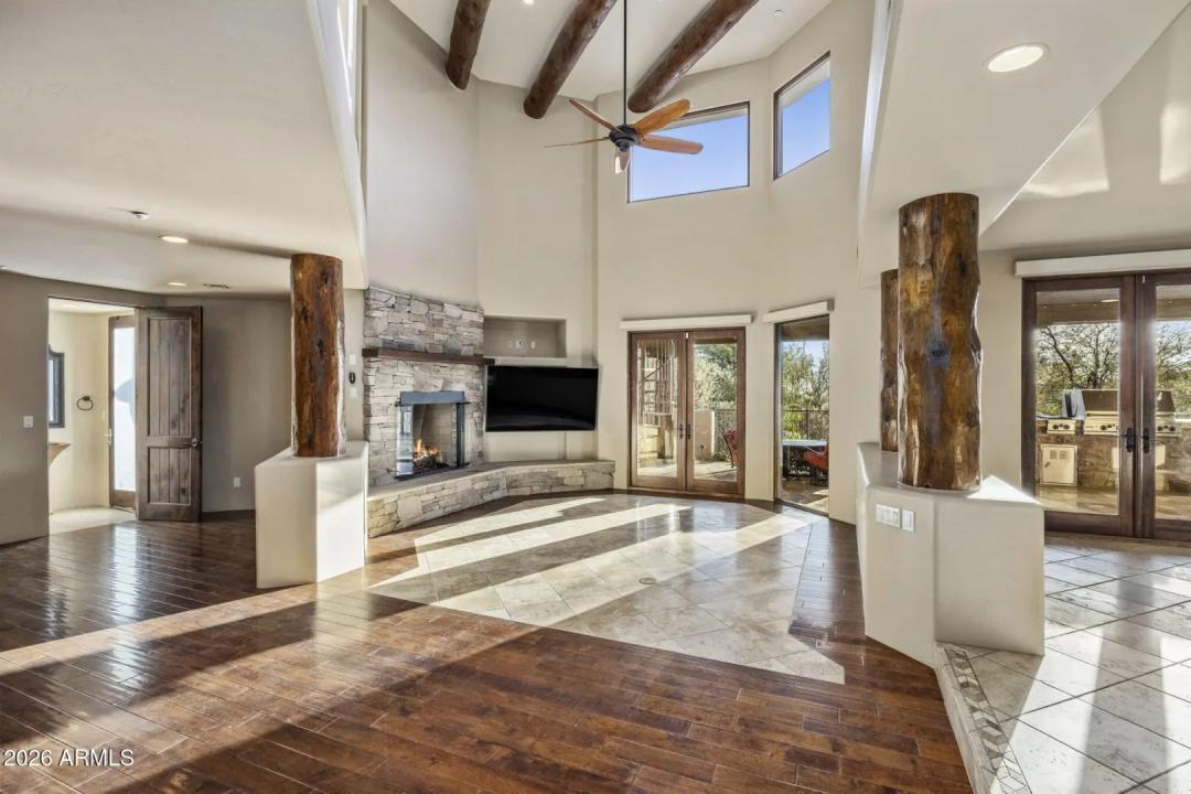 Real Estate Picture 35