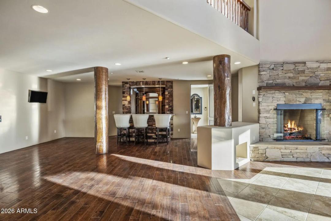 Real Estate Picture 38