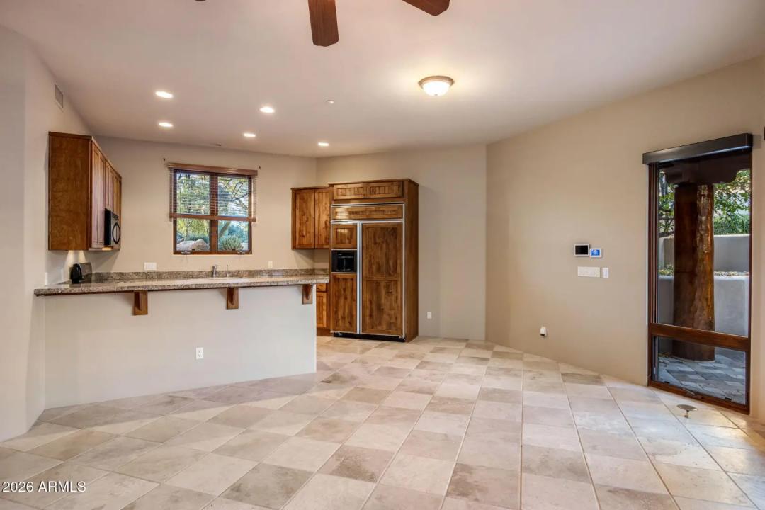 Real Estate Picture 64