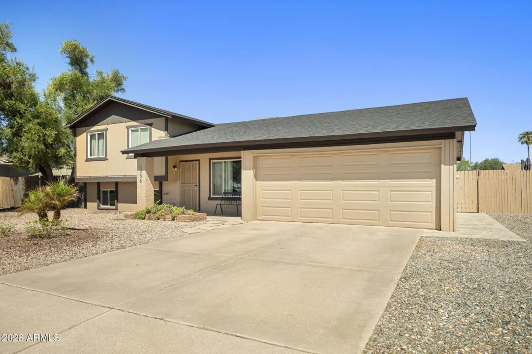 Real Estate Picture 3