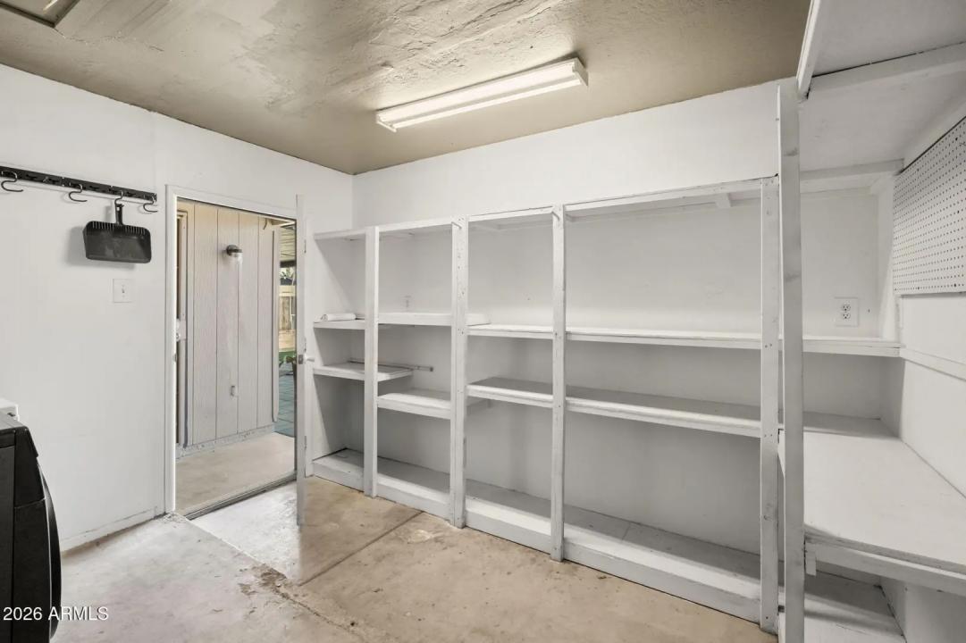 Real Estate Picture 29