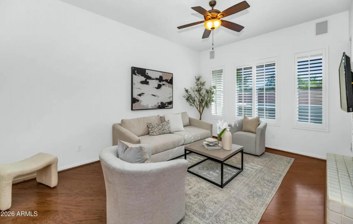 Real Estate Picture 9