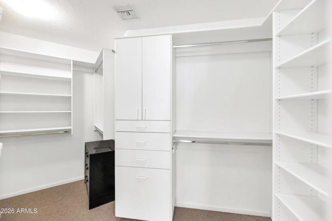 Real Estate Picture 22