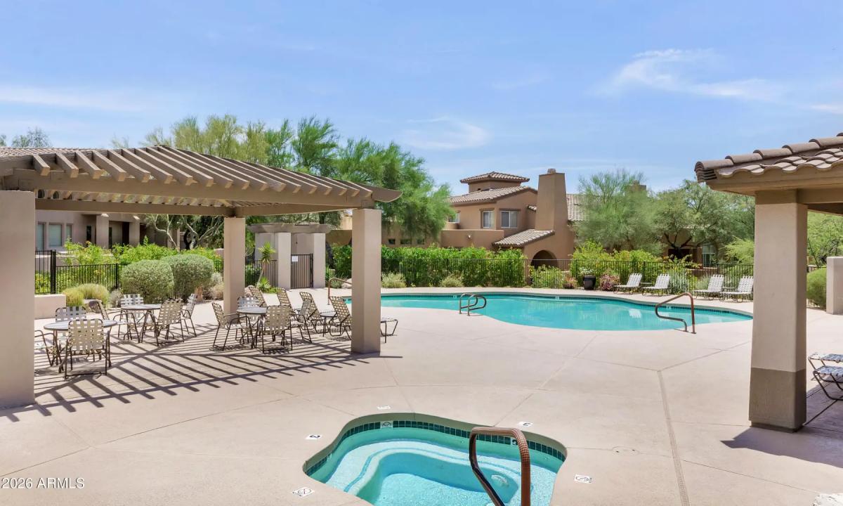 Real Estate Picture 33