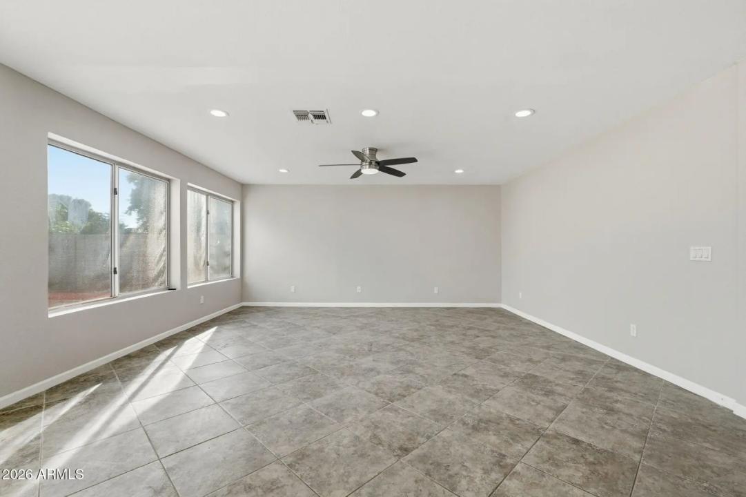 Real Estate Picture 20