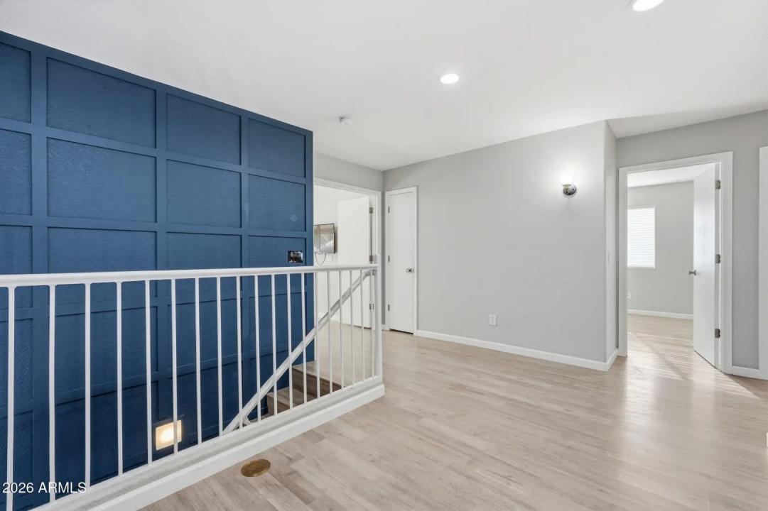 Real Estate Picture 22