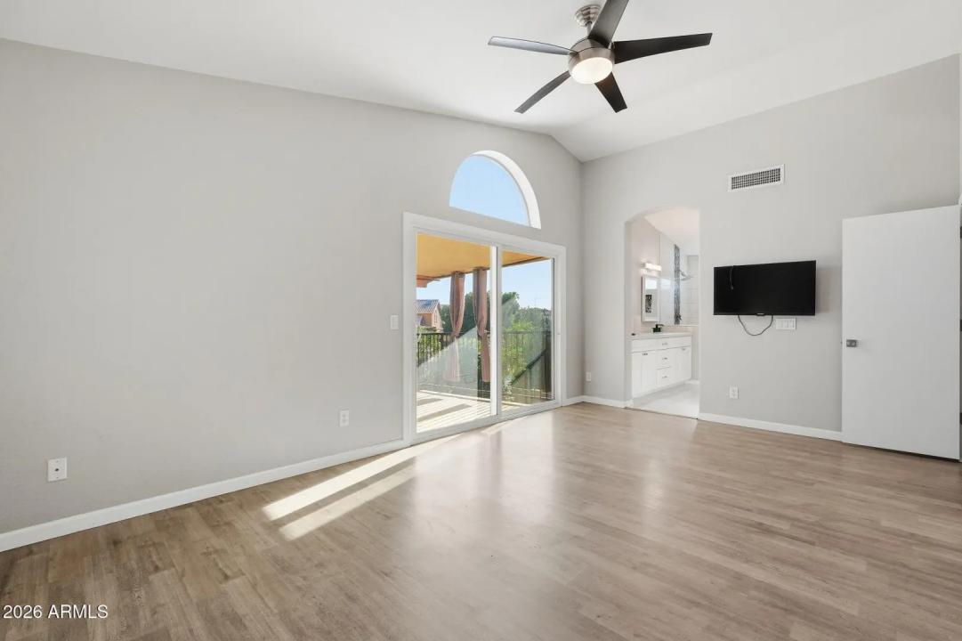 Real Estate Picture 29