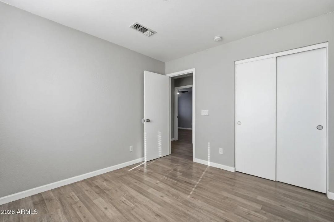 Real Estate Picture 32
