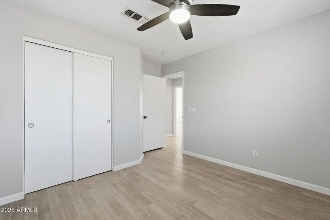 Real Estate Picture 34