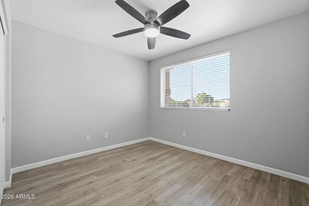 Real Estate Picture 35