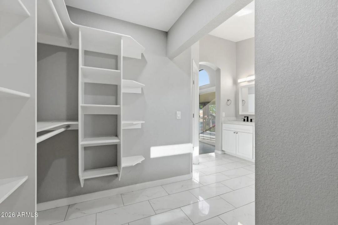 Real Estate Picture 38